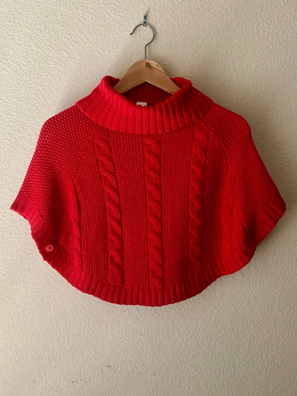 Carter’s Girl's Poncho 5T Red Sweater Chunky Cable Knit Holiday Old Money Classy